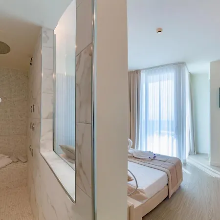 Panoramic 4*