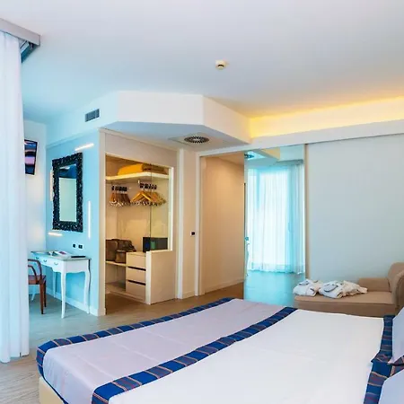 Panoramic Hotel 4*